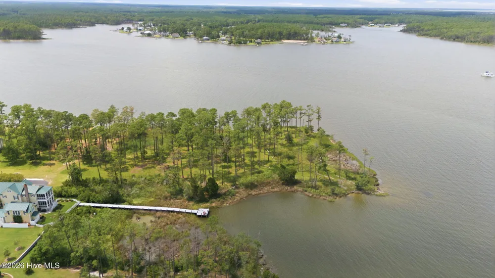 232 Oyster Point Road Oriental, NC 28571