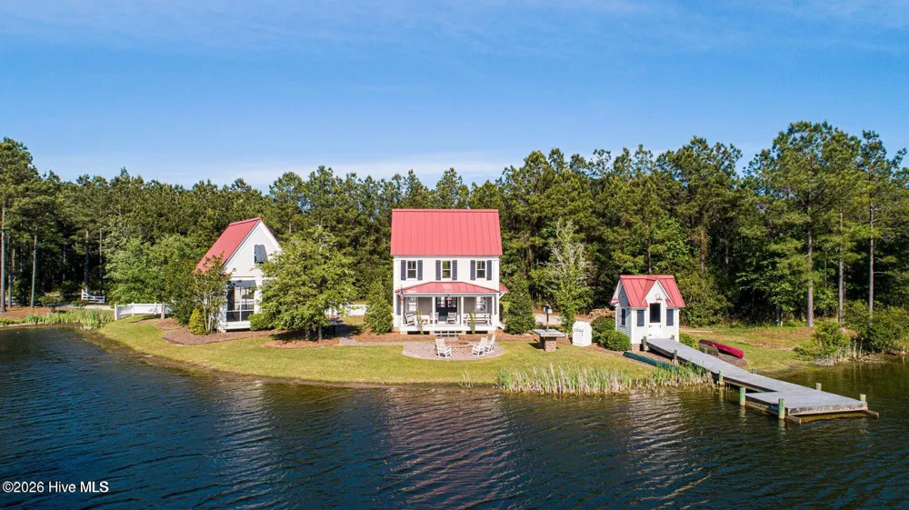 232 Oyster Point Road Oriental, NC 28571