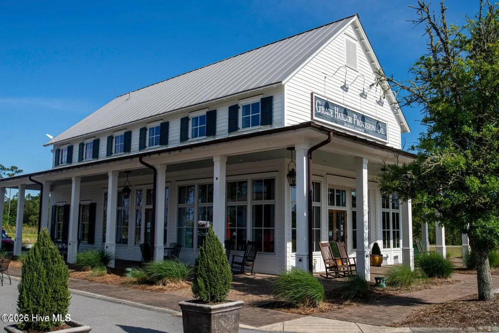 232 Oyster Point Road Oriental, NC 28571