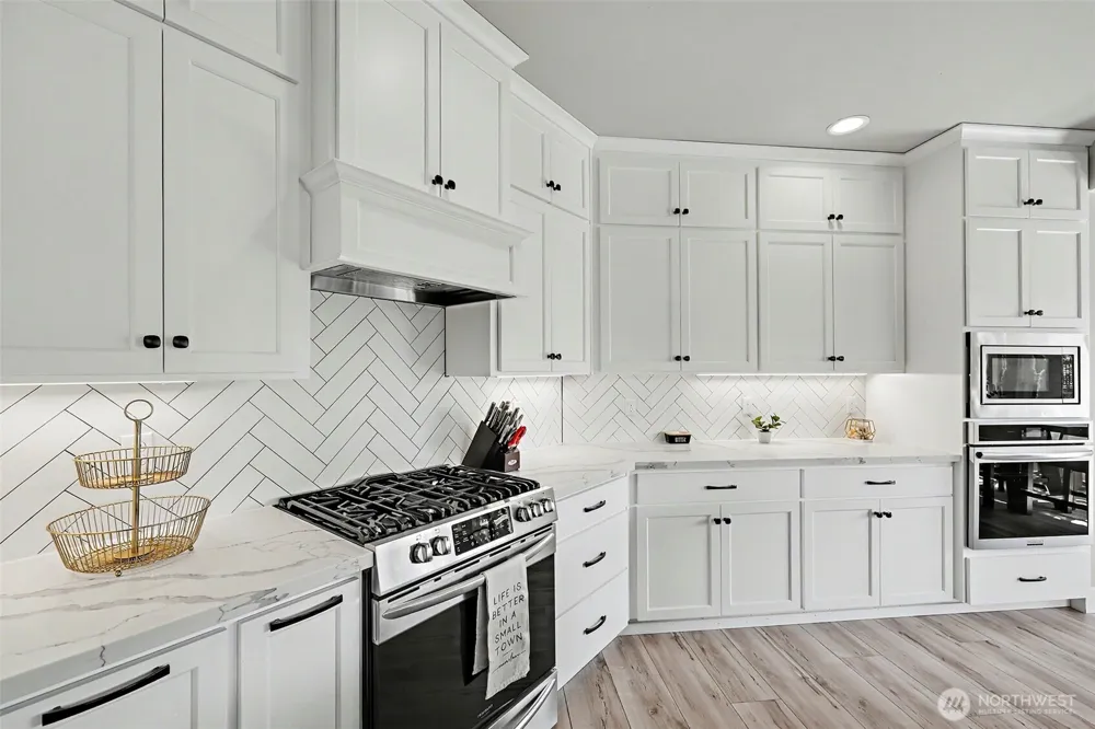 2690 Wyrick Court Enumclaw, WA 98022