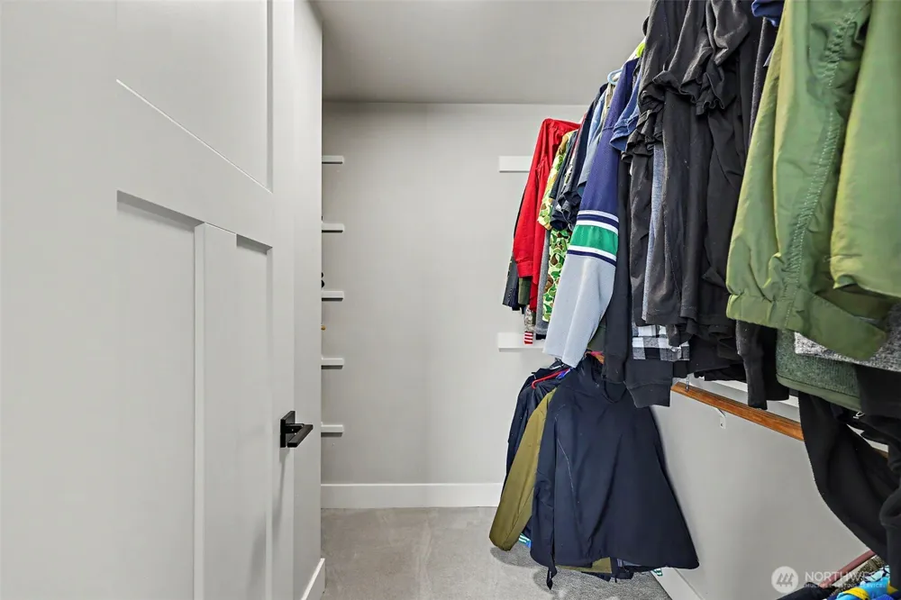 2690 Wyrick Court Enumclaw, WA 98022