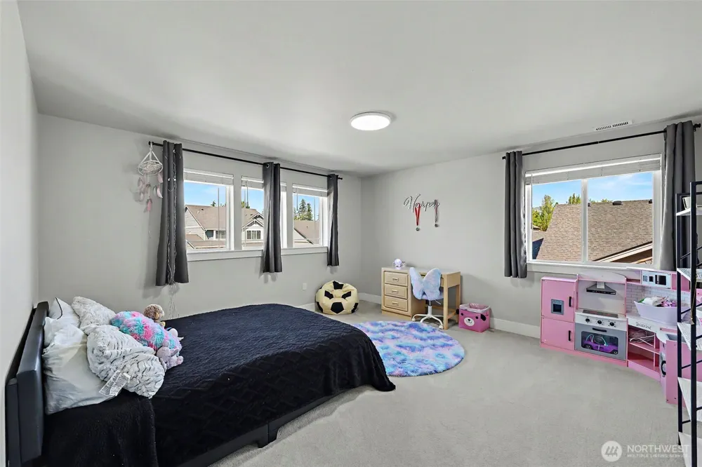 2690 Wyrick Court Enumclaw, WA 98022