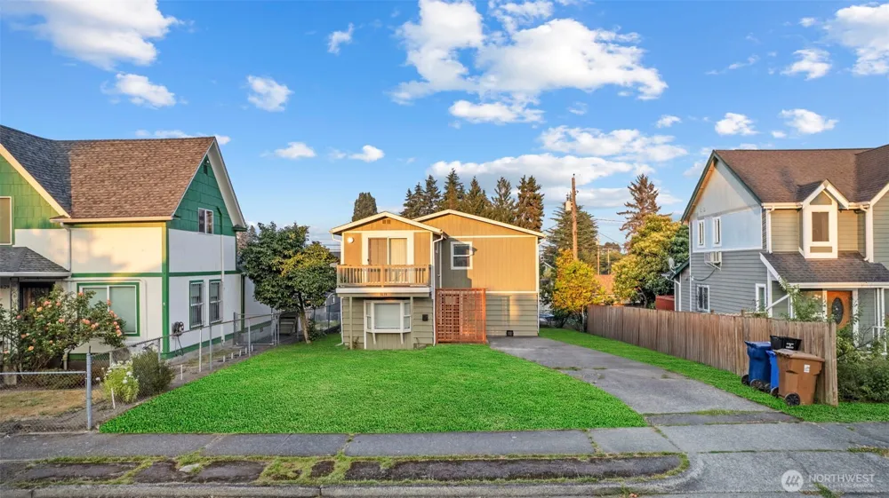3633 E J STREET Tacoma, WA 98404