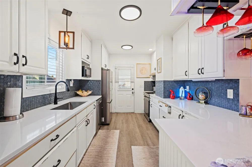 3633 E J STREET Tacoma, WA 98404