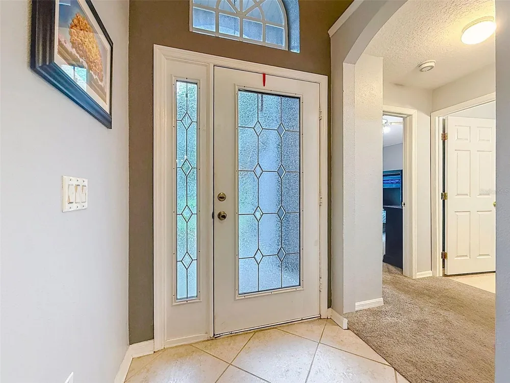 5720 HAWKLAKE RD Lithia, FL 33547
