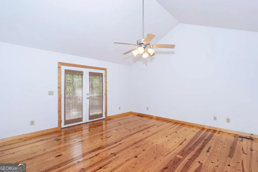 156 Modal LN Ellijay, GA 30540