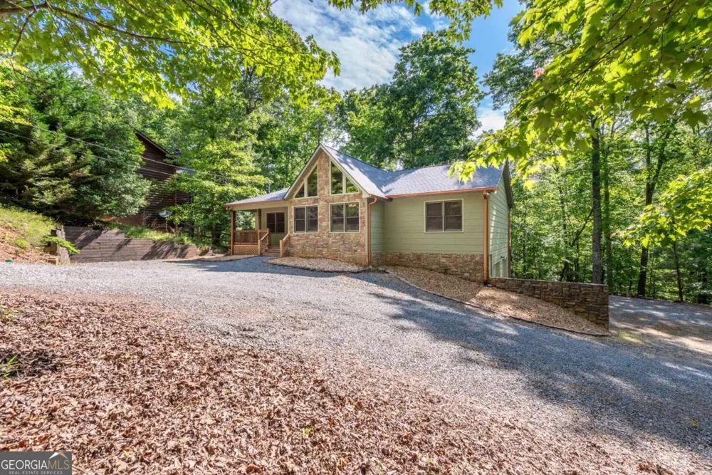 156 Modal LN Ellijay, GA 30540