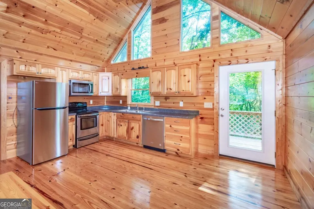 156 Modal LN Ellijay, GA 30540