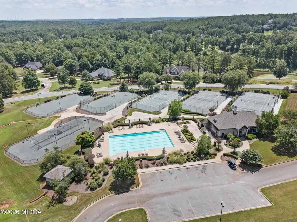 111 Crescent Drive Forsyth, GA 31029