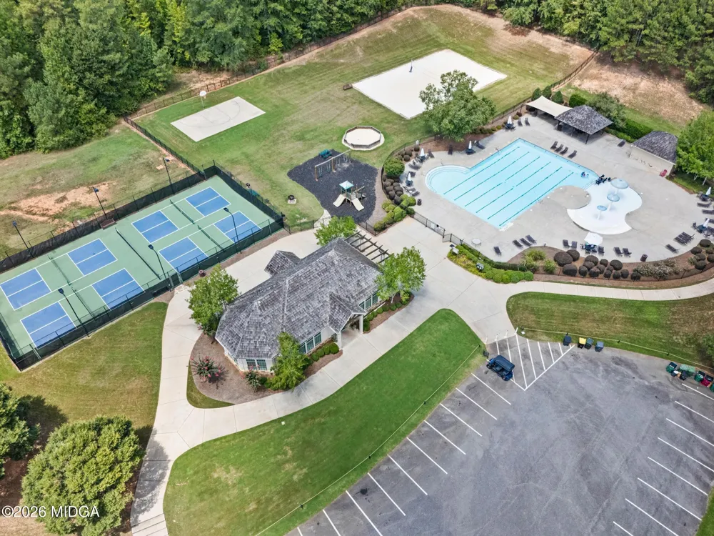 111 Crescent Drive Forsyth, GA 31029