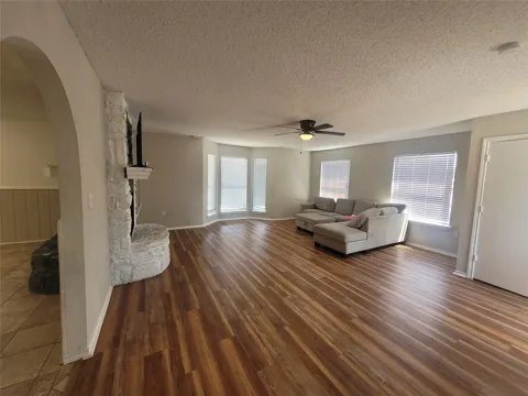 1921 Pelican Drive