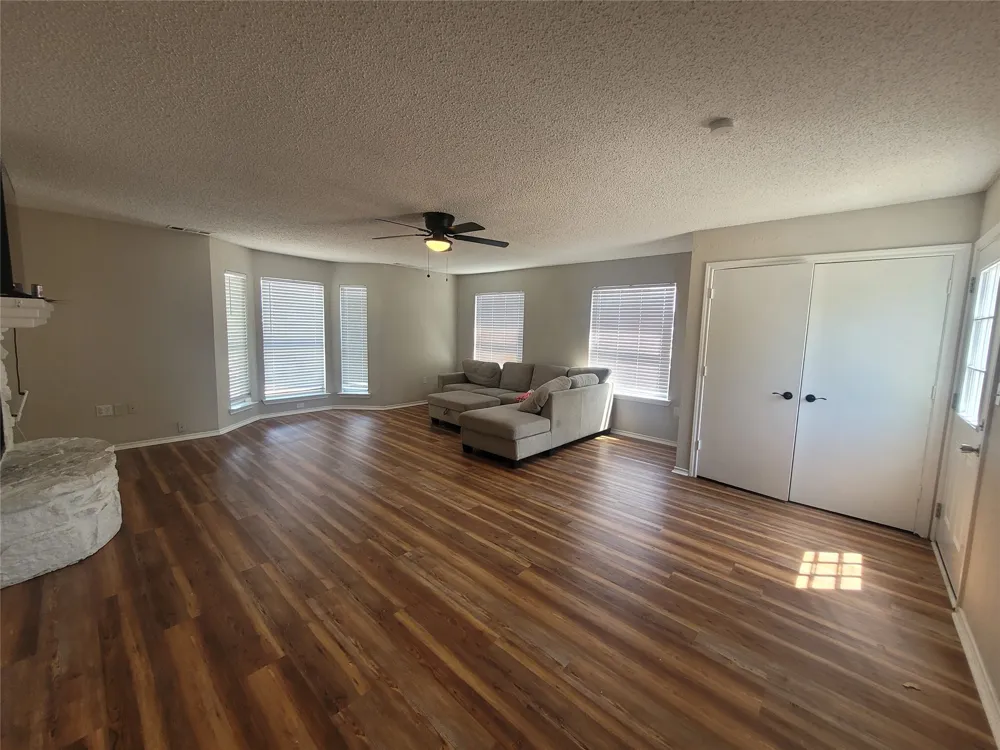 1921 Pelican Drive Pelican Bay, TX 76020
