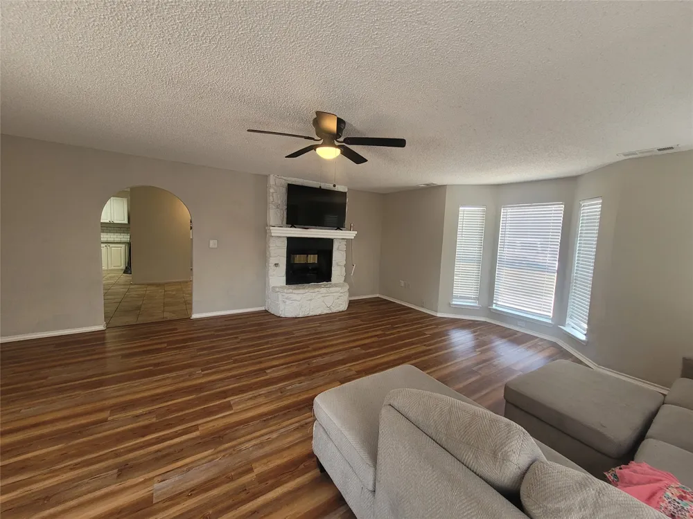 1921 Pelican Drive Pelican Bay, TX 76020