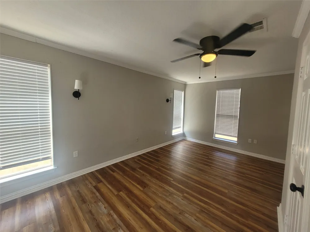 1921 Pelican Drive Pelican Bay, TX 76020