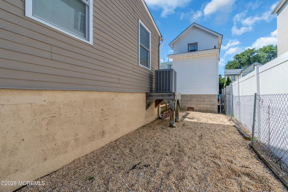 40 Miller Street Highlands, NJ 07732