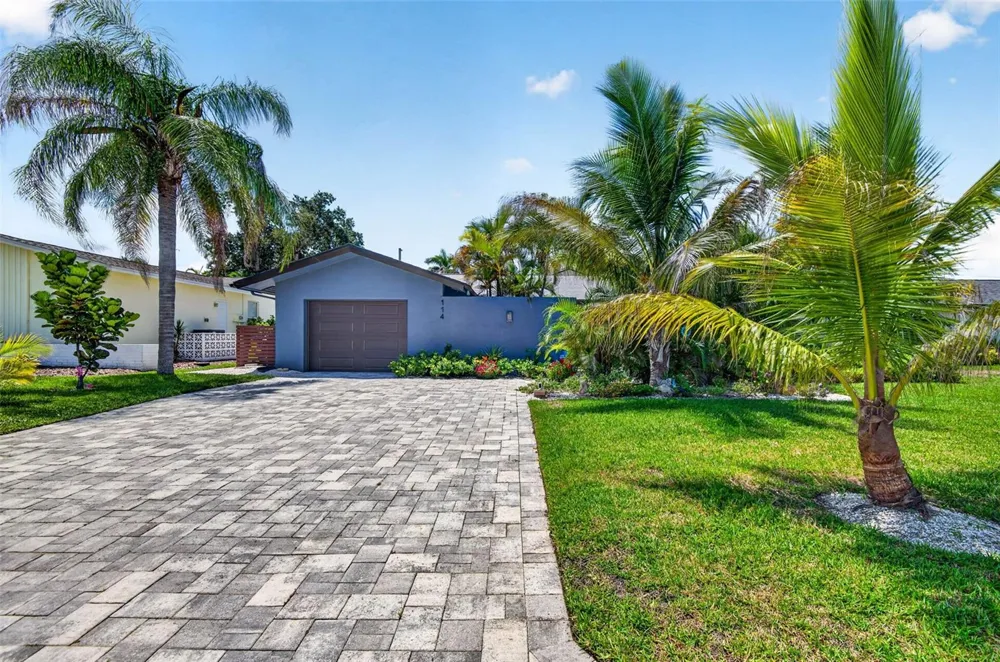 114 12TH STREET Belleair Beach, FL 33786