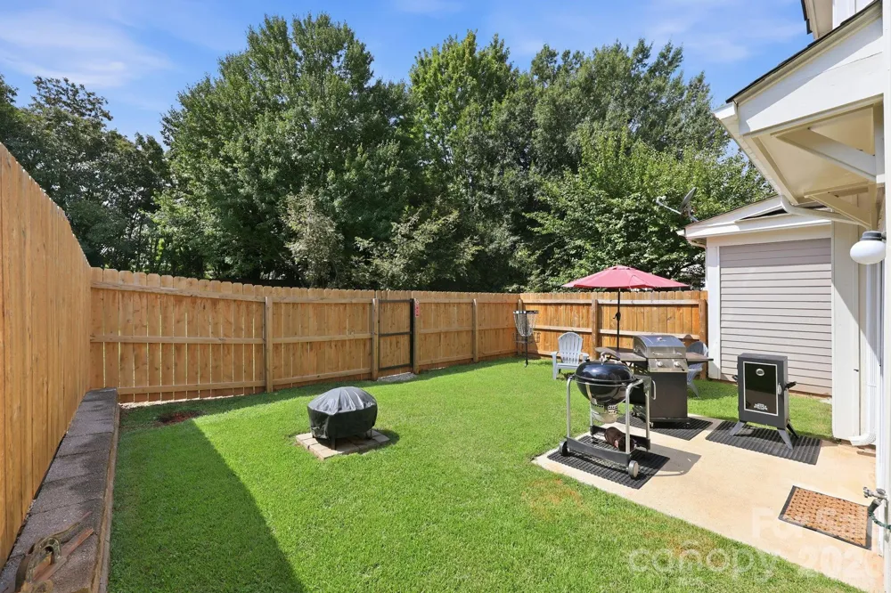 8124 Village Harbor Drive Cornelius, NC 28031