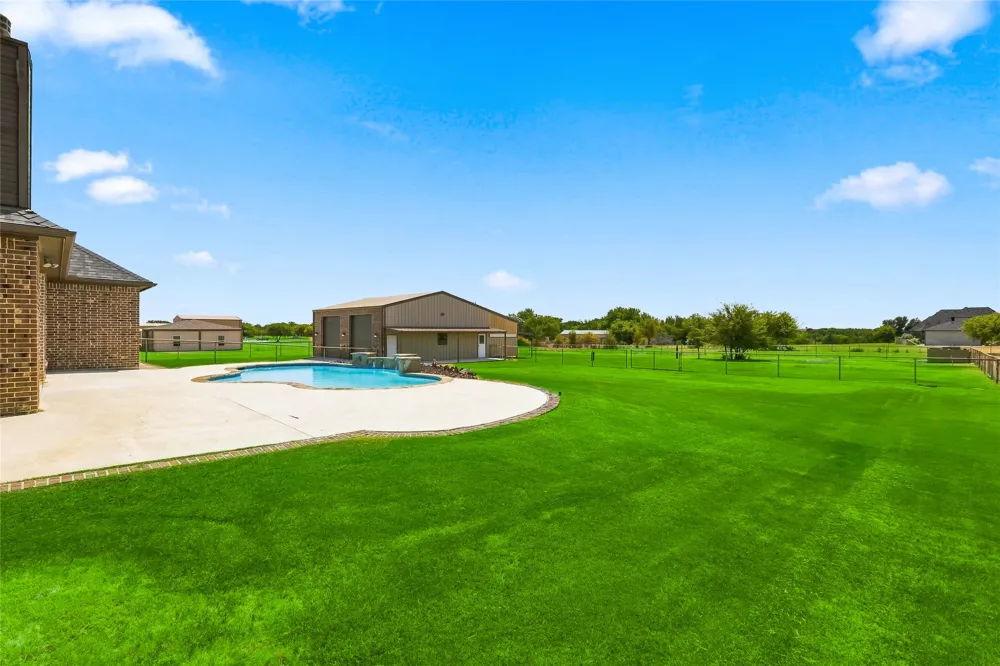 420 Hartley Way Road Azle, TX 76020