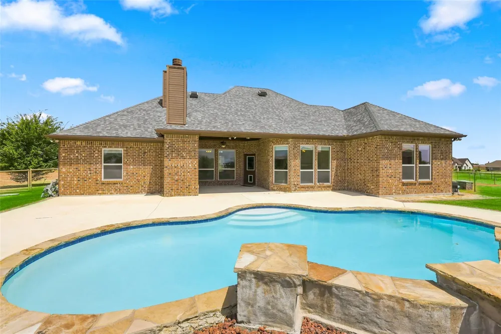 420 Hartley Way Road Azle, TX 76020