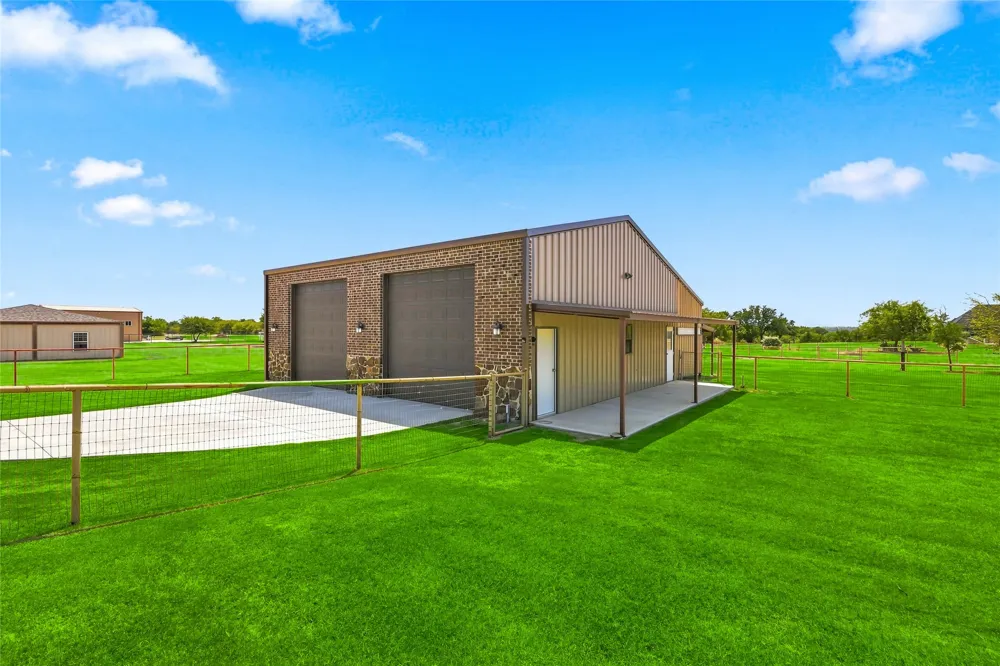420 Hartley Way Road Azle, TX 76020