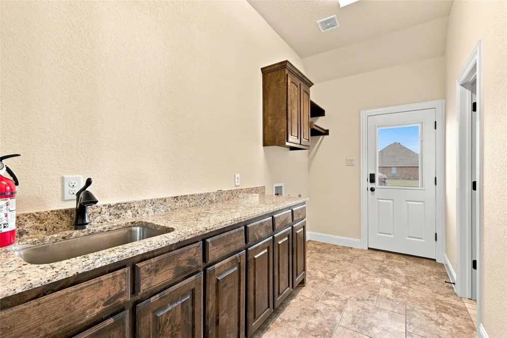 420 Hartley Way Road Azle, TX 76020