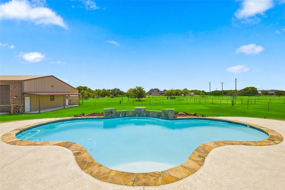 420 Hartley Way Road Azle, TX 76020