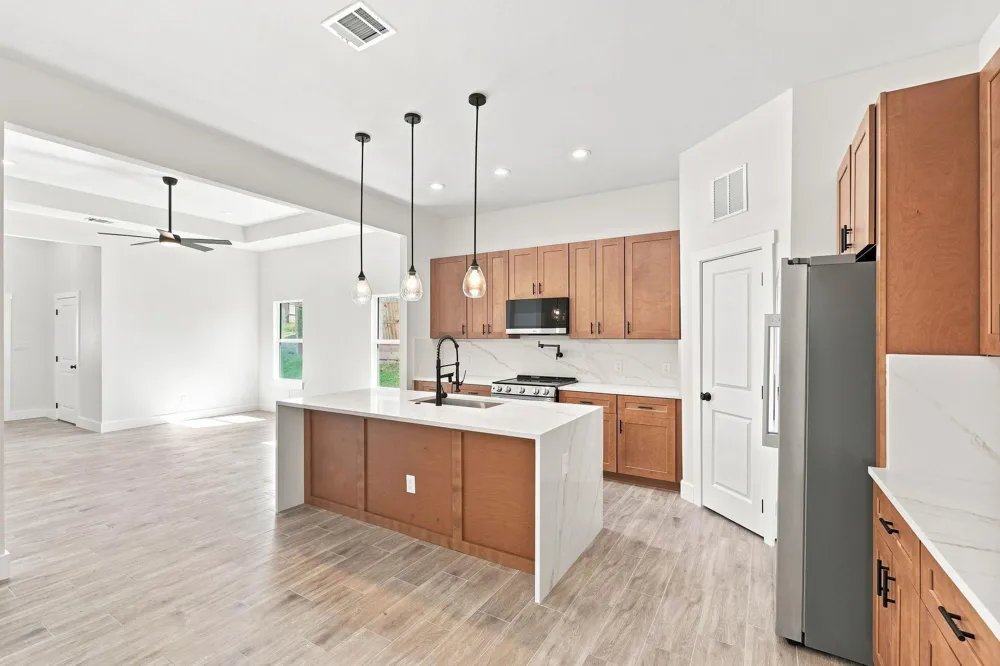 3020 Apache Street Willis, TX 77378