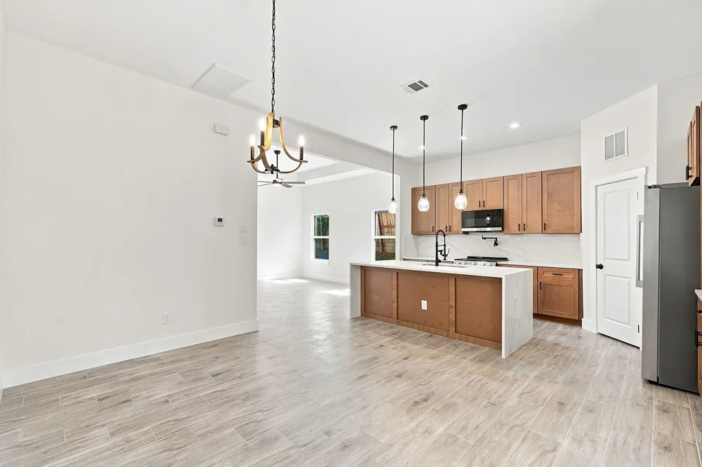 3020 Apache Street Willis, TX 77378