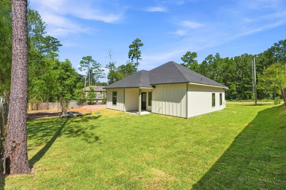 3020 Apache Street Willis, TX 77378