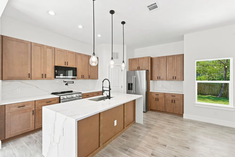 3020 Apache Street Willis, TX 77378