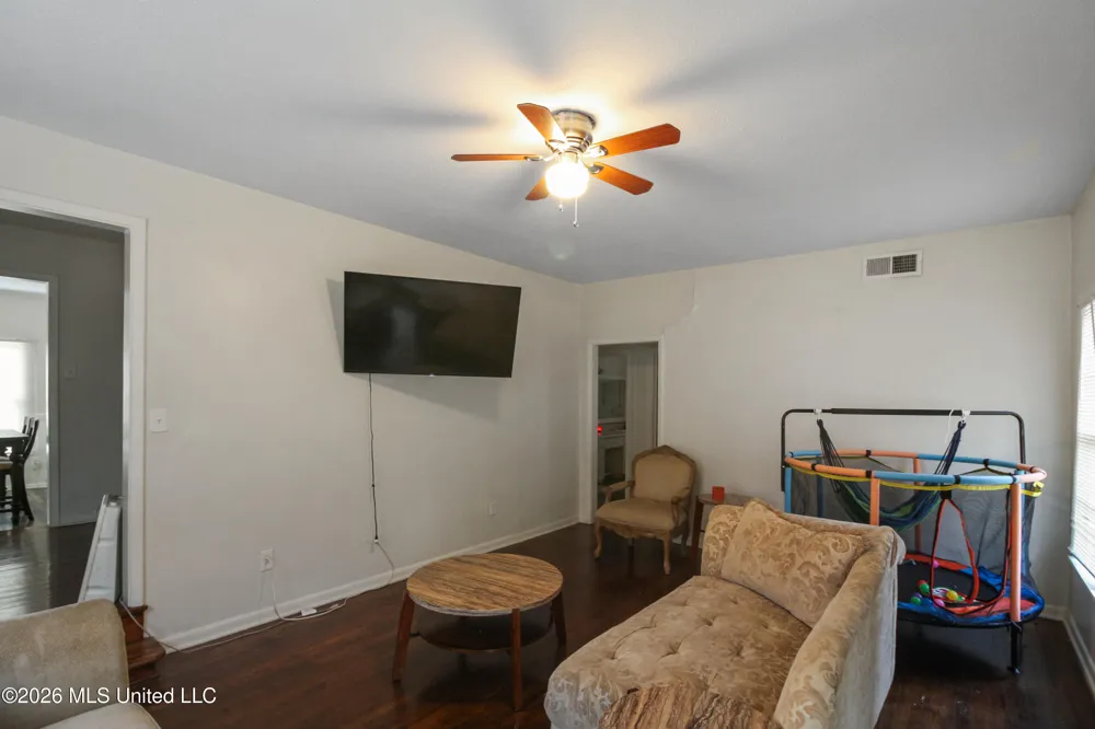 408 Northside Circle Jackson, MS 39206