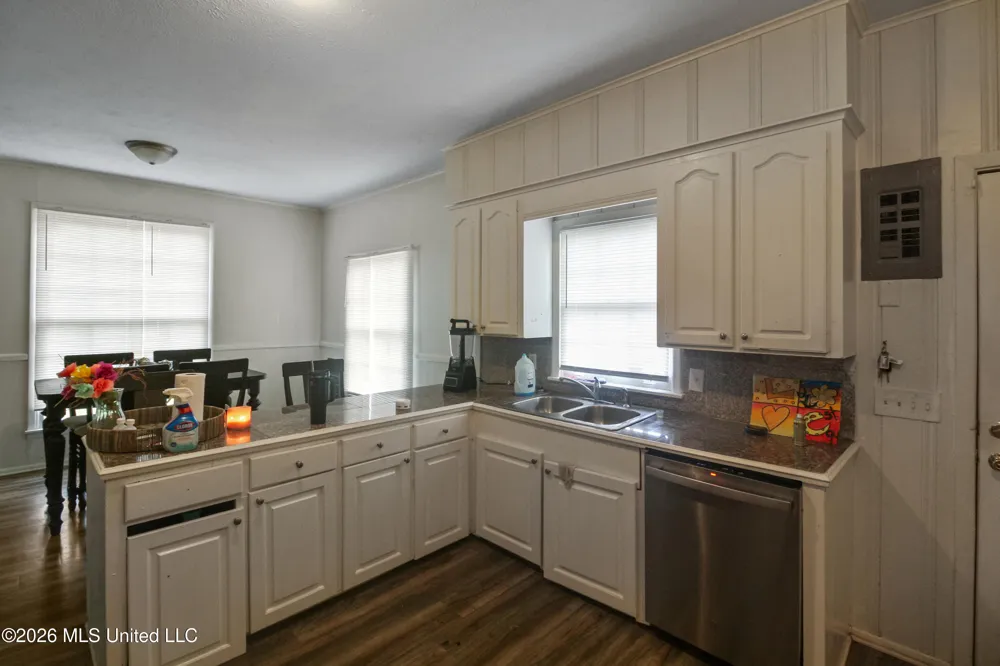 408 Northside Circle Jackson, MS 39206
