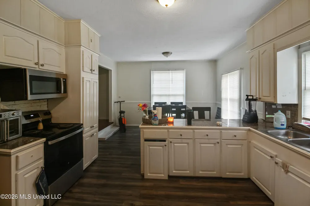 408 Northside Circle Jackson, MS 39206