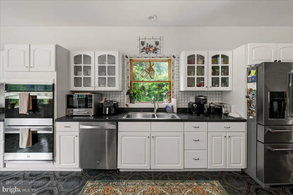 3381 TURKEY ROAD Stroudsburg, PA 18360