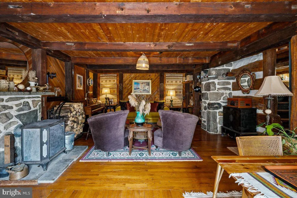 3381 TURKEY ROAD Stroudsburg, PA 18360