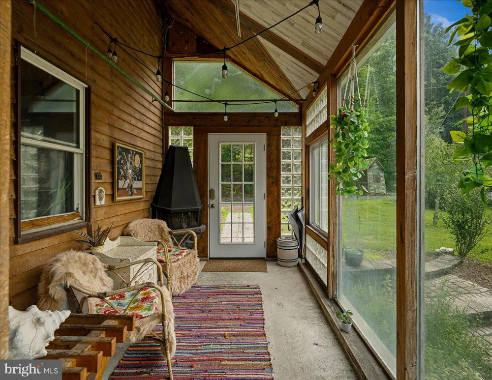 3381 TURKEY ROAD Stroudsburg, PA 18360