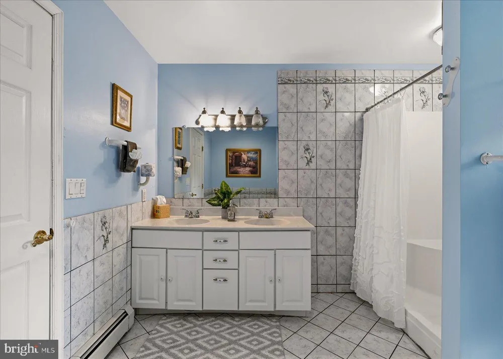 3381 TURKEY ROAD Stroudsburg, PA 18360