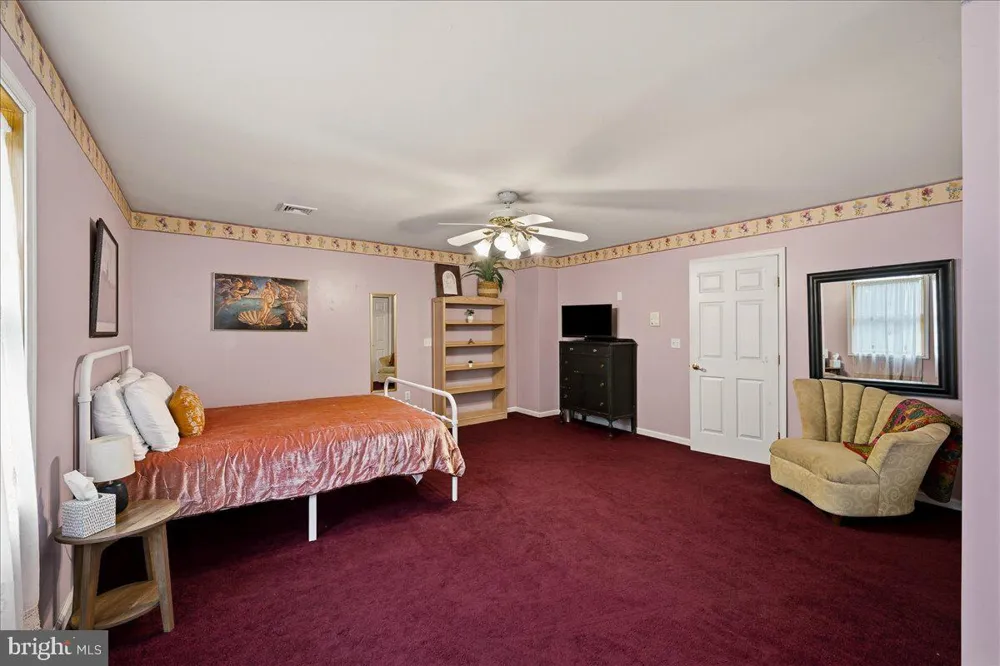3381 TURKEY ROAD Stroudsburg, PA 18360