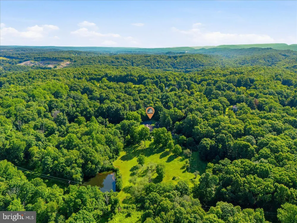 3381 TURKEY ROAD Stroudsburg, PA 18360