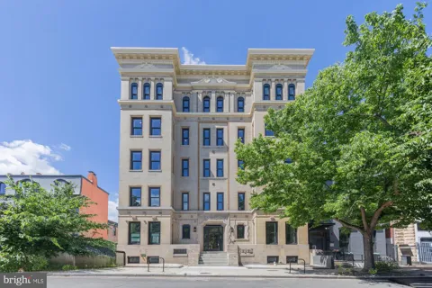 933 Street NW #101