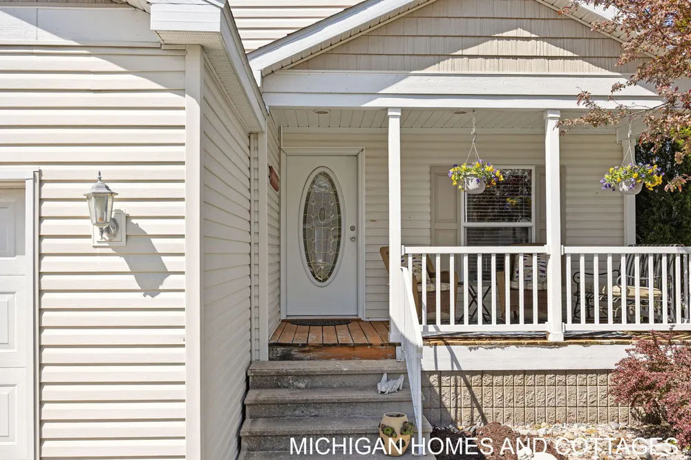 5245 W Scenic Turn Lane Holland, MI 49423