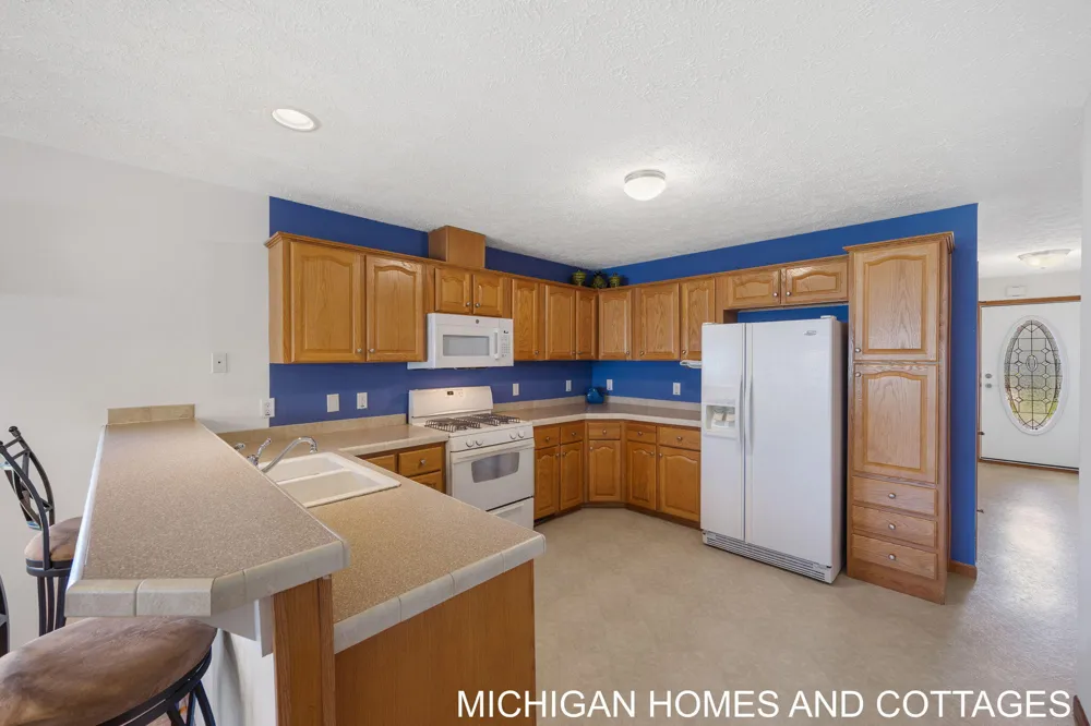 5245 W Scenic Turn Lane Holland, MI 49423