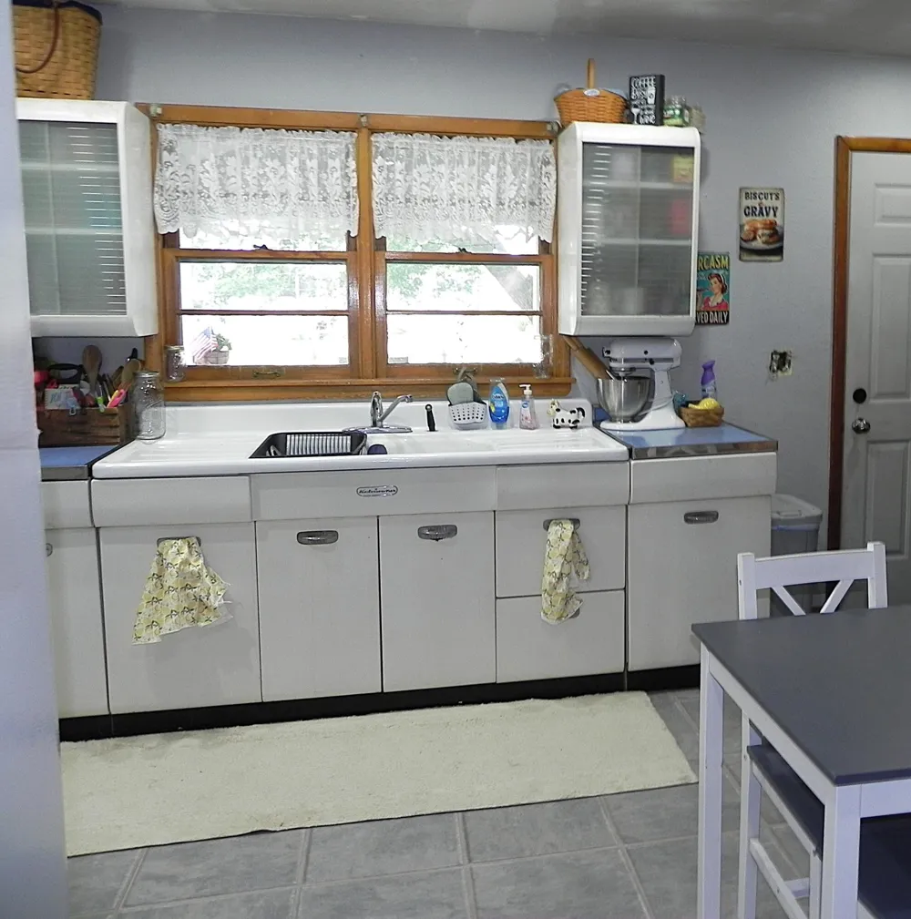 329 Lakeview Avenue Sturgis City, MI 49091