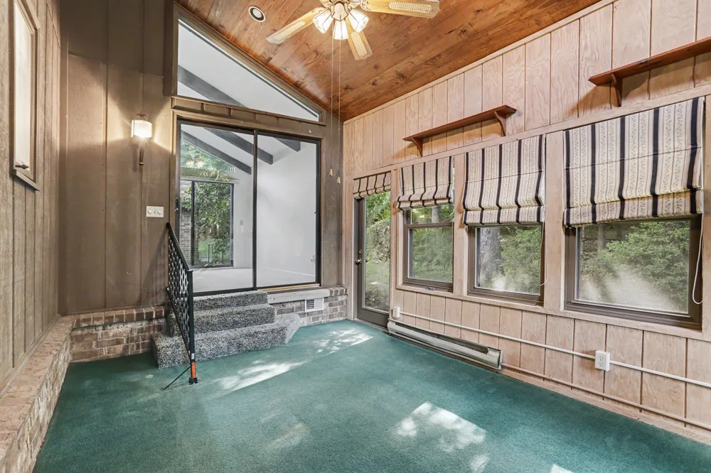 3649 Woodcliff Drive Kalamazoo City, MI 49008