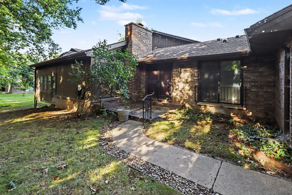 3649 Woodcliff Drive Kalamazoo City, MI 49008