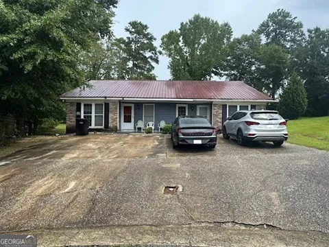 7 Montclair CT