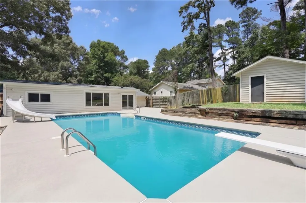 3733 Memorial Parkway NW Kennesaw, GA 30152