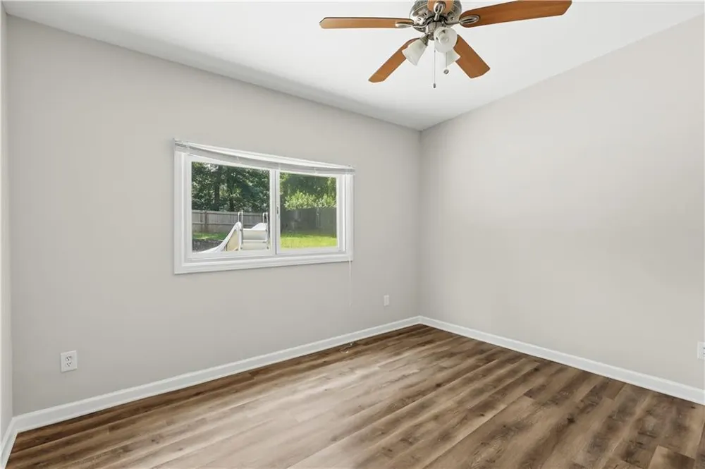 3733 Memorial Parkway NW Kennesaw, GA 30152