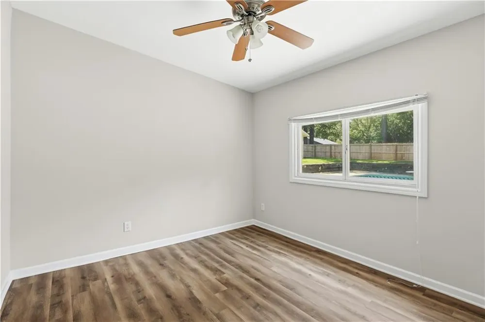 3733 Memorial Parkway NW Kennesaw, GA 30152