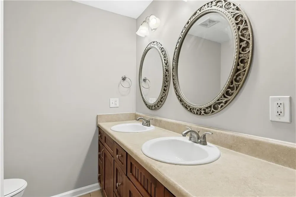 3733 Memorial Parkway NW Kennesaw, GA 30152